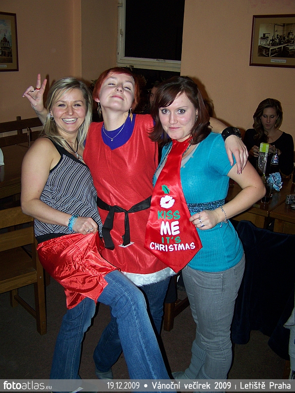 Vanocni_vecirek_2009_45.JPG